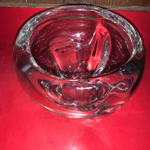 Beautiful Hand Blown Apple Like Glass Bowl - Picture 5 of 7